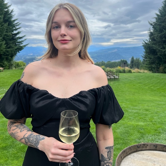 Meet your Posher, Alex - Picture 1 of 1